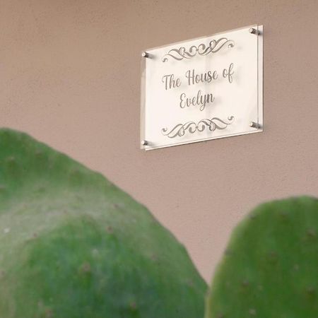 The House Of Evelyn Villa Catania Eksteriør billede